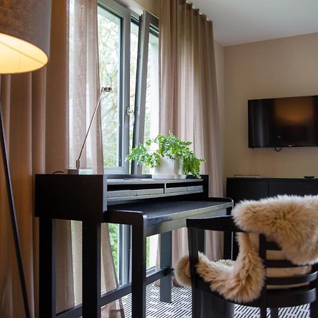 Seehotel Ketsch Schwetzingen Kültér fotó